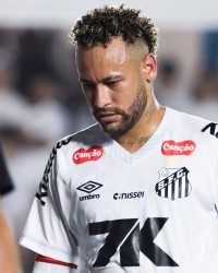 伟德体育-记者：内马尔将接受检查以确定是否出征南美杯，球员大概率休息